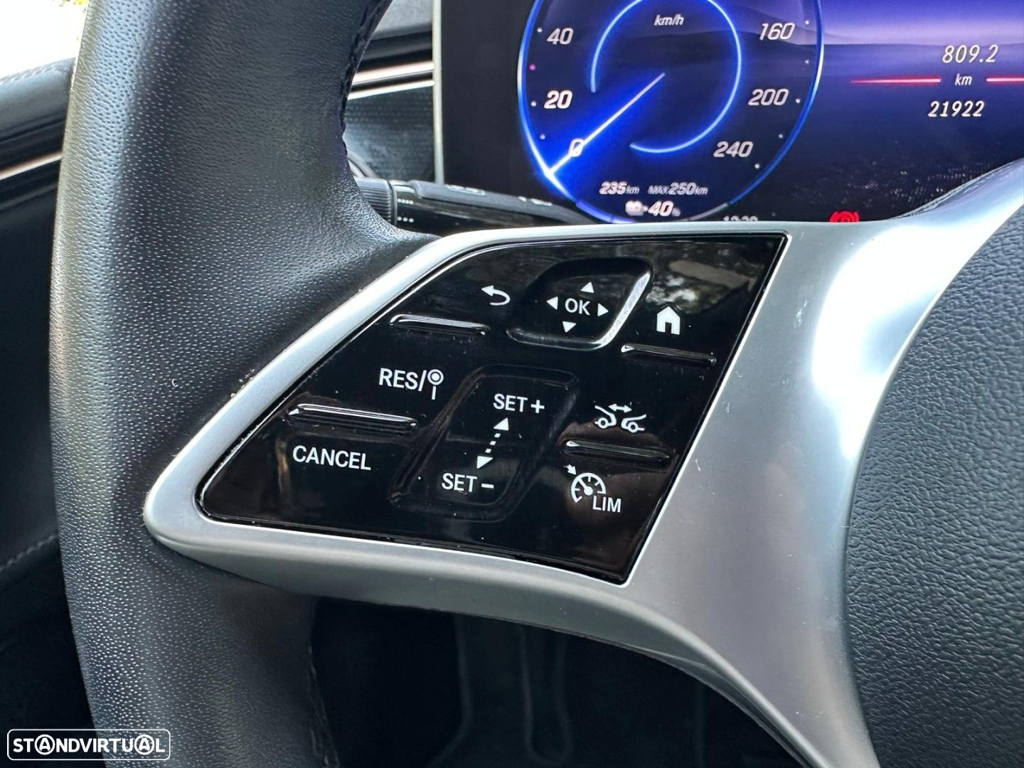 Mercedes-Benz EQE 300 Edition Electric Art - 29