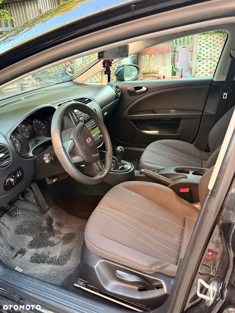 Seat Leon 1.6 TDI Ecomotive Reference - 6