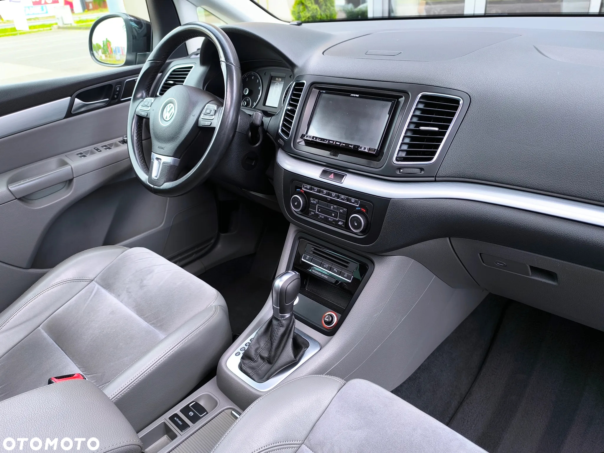 Volkswagen Sharan 2.0 TSI Highline DSG - 27