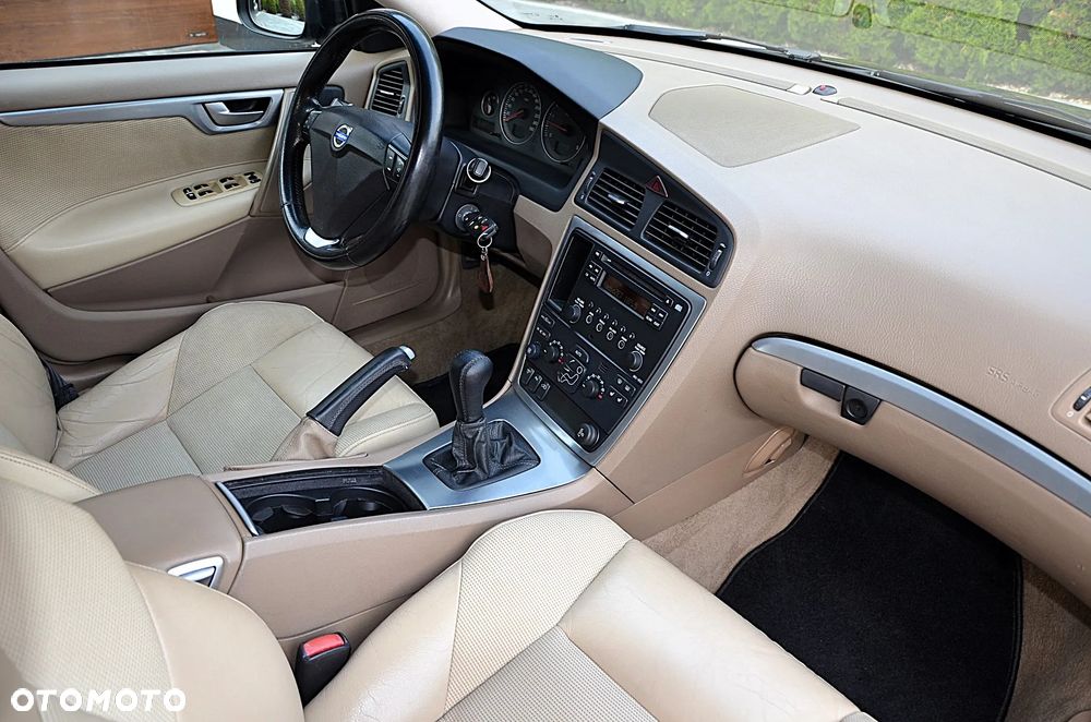 Volvo S60 2.4D Summum - 26
