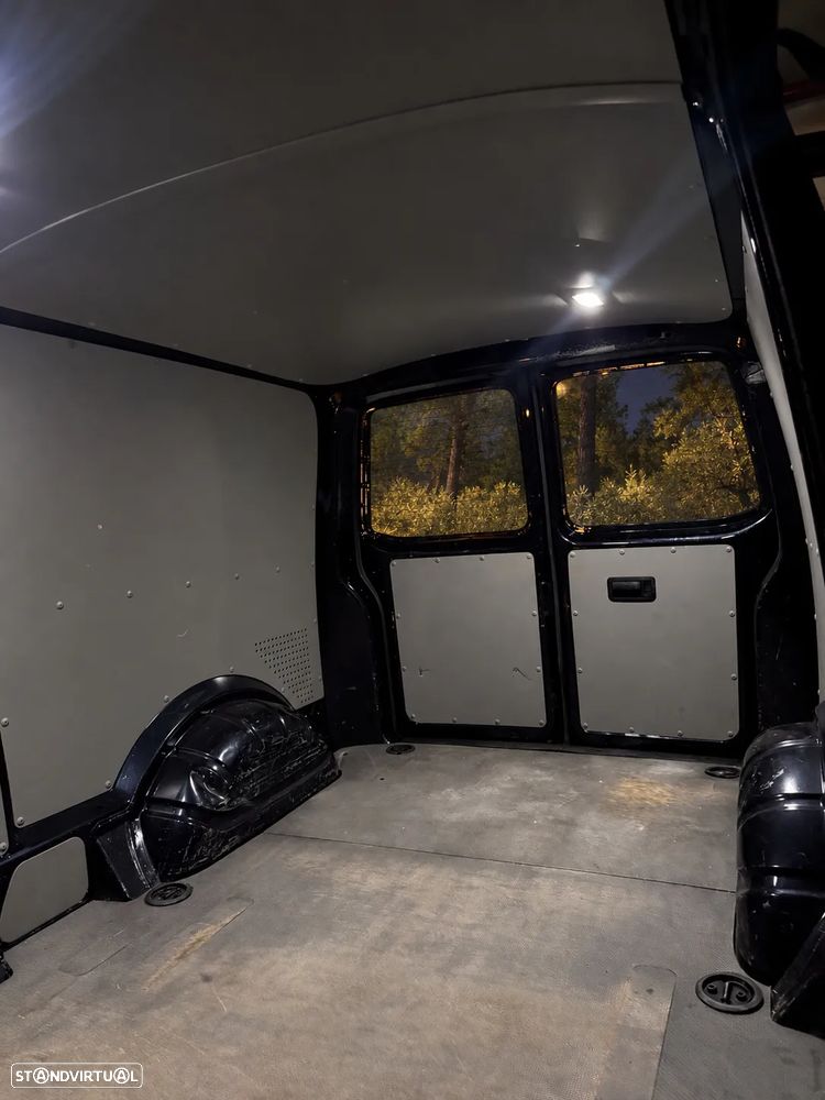 VW Transporter - 52
