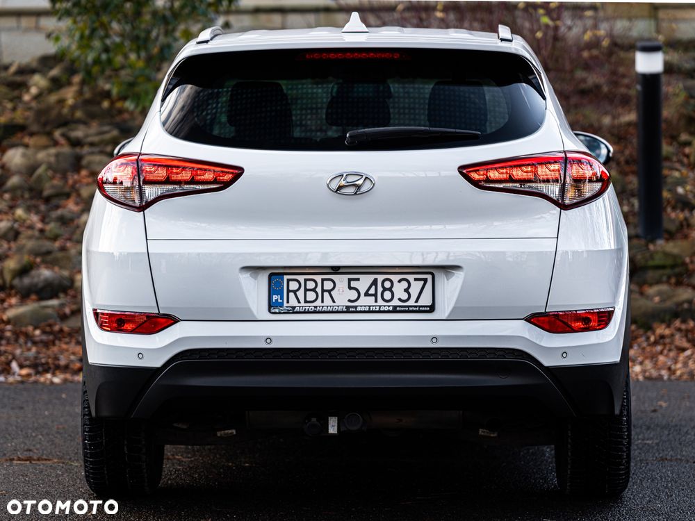 Hyundai Tucson blue 1.7 CRDi 2WD Trend - 16