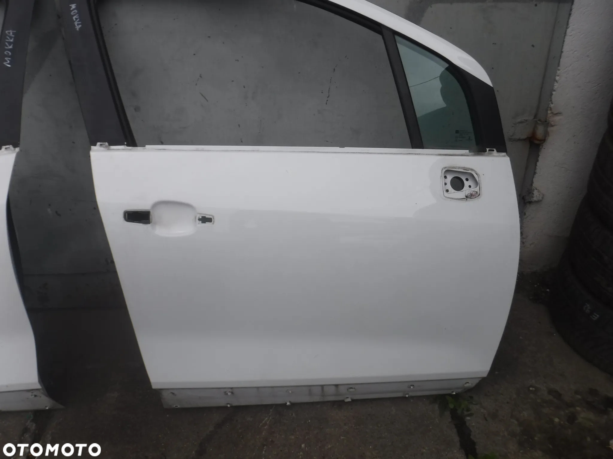 Opel Mokka  12-16 drzwi przod lewe  prawe lewe kolor GAZ - 3