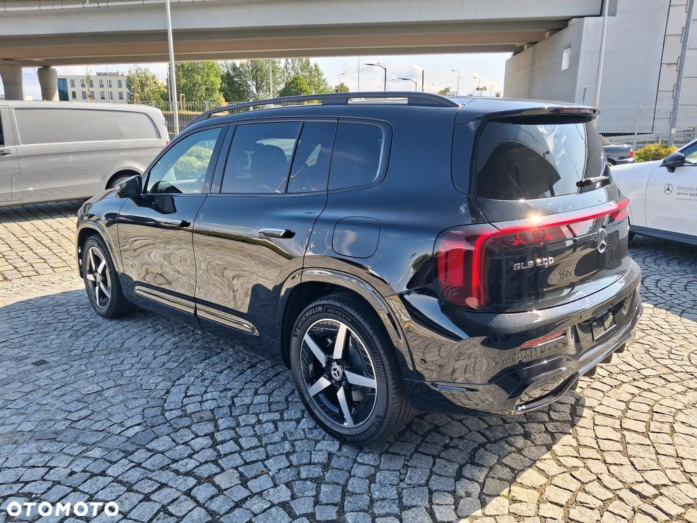 Mercedes-Benz GLB 200 mHEV 4-Matic 8G-eDCT - 5