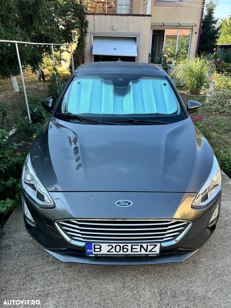 Ford Focus 1.0 EcoBoost Titanium - 1