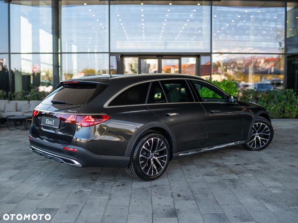 Mercedes-Benz Klasa E - 4