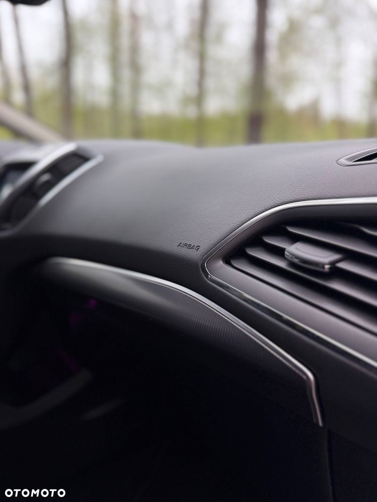 Ford S-Max 2.0 EcoBlue Titanium - 27
