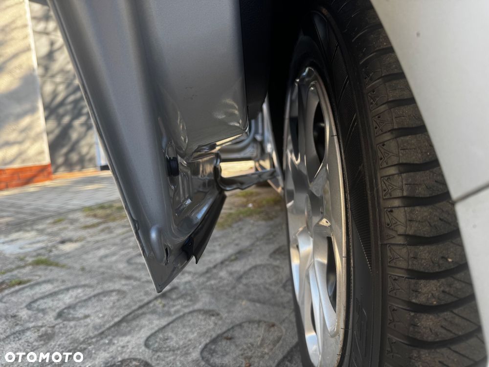 Ford Tourneo Courier 1.0 EcoBoost S&S Ambiente - 21