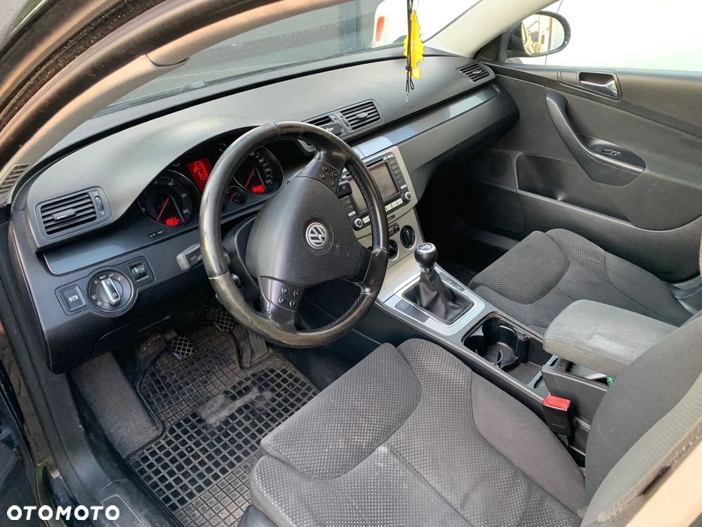 Volkswagen Passat 2.0 TDI DPF Trendline - 2