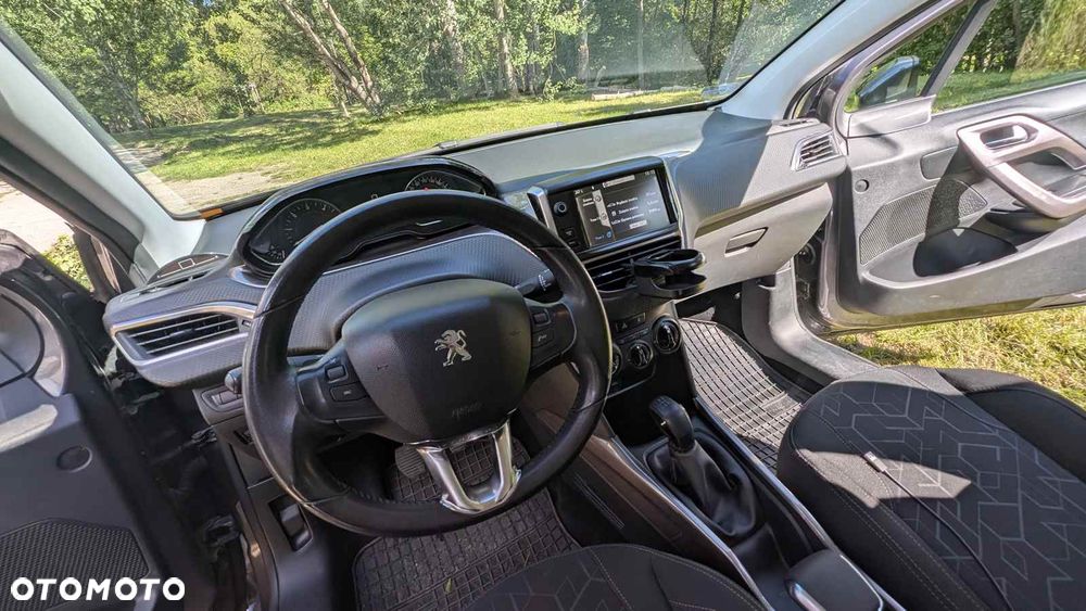 Peugeot 2008 1.6 e-HDi Active S&S - 14