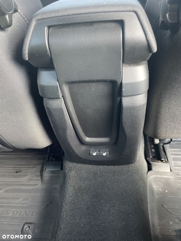 Volvo V40 D3 Summum - 25