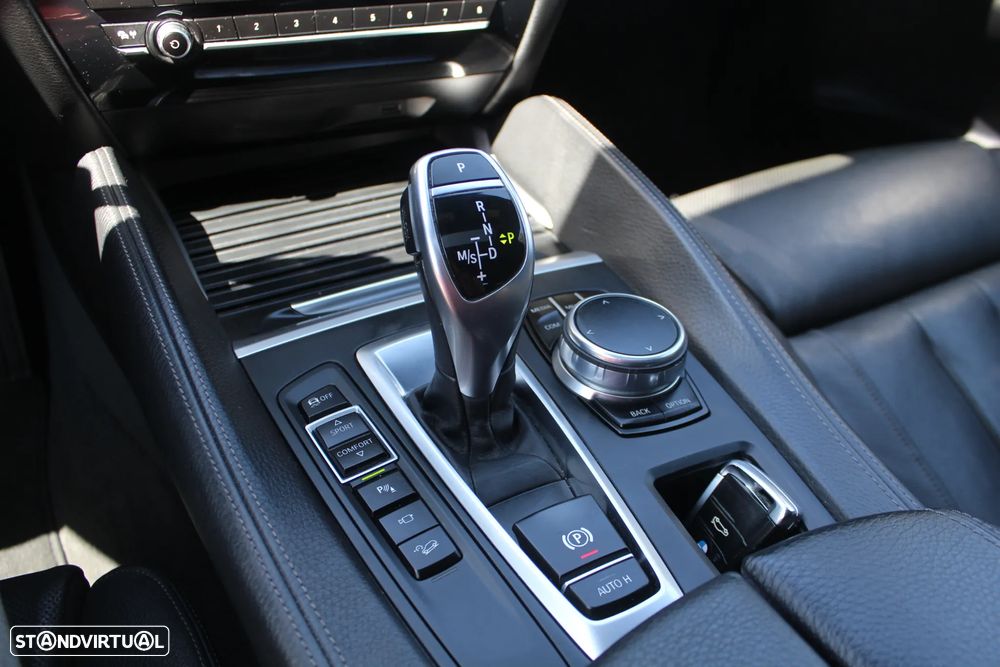 BMW X6 40 d xDrive Pack M - 29