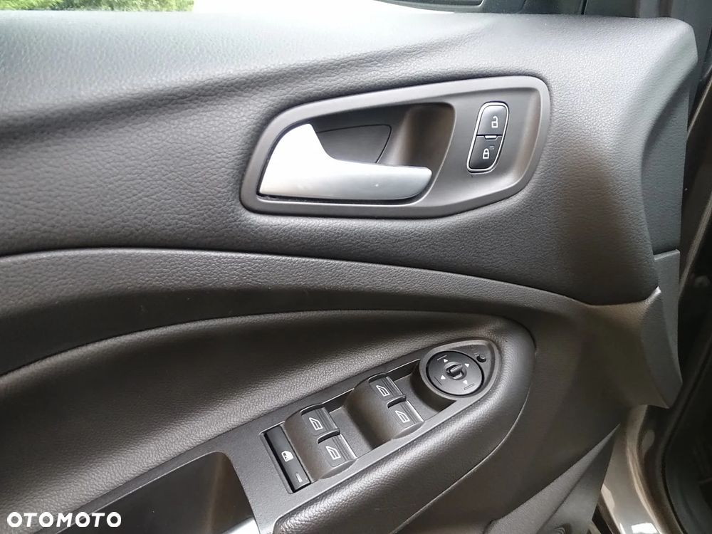Ford Kuga 2.0 TDCi 4x4 ST-Line - 35