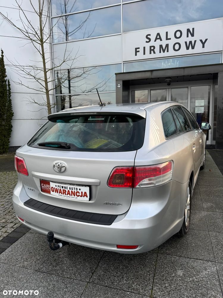 Toyota Avensis 1.8 Sol plus NAVI - 14