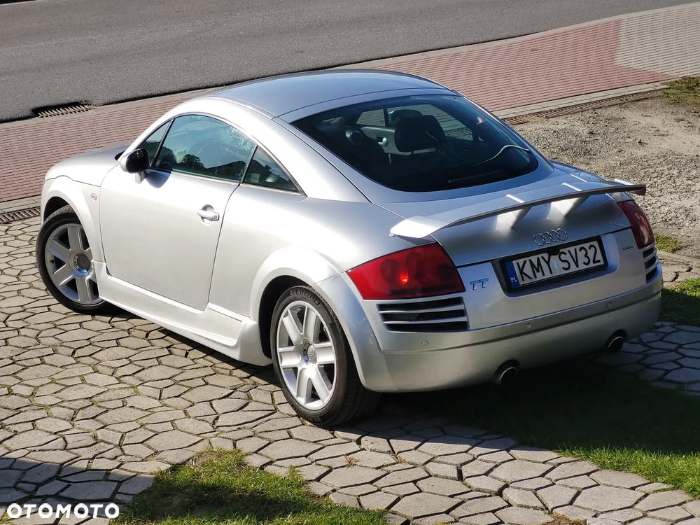 Audi TT Coupé 1.8T Quattro - 25