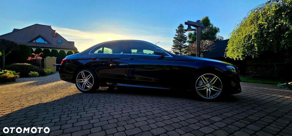 Mercedes-Benz Klasa E 220 d 9G-TRONIC - 18