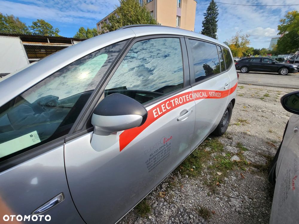 Opel Zafira - 5