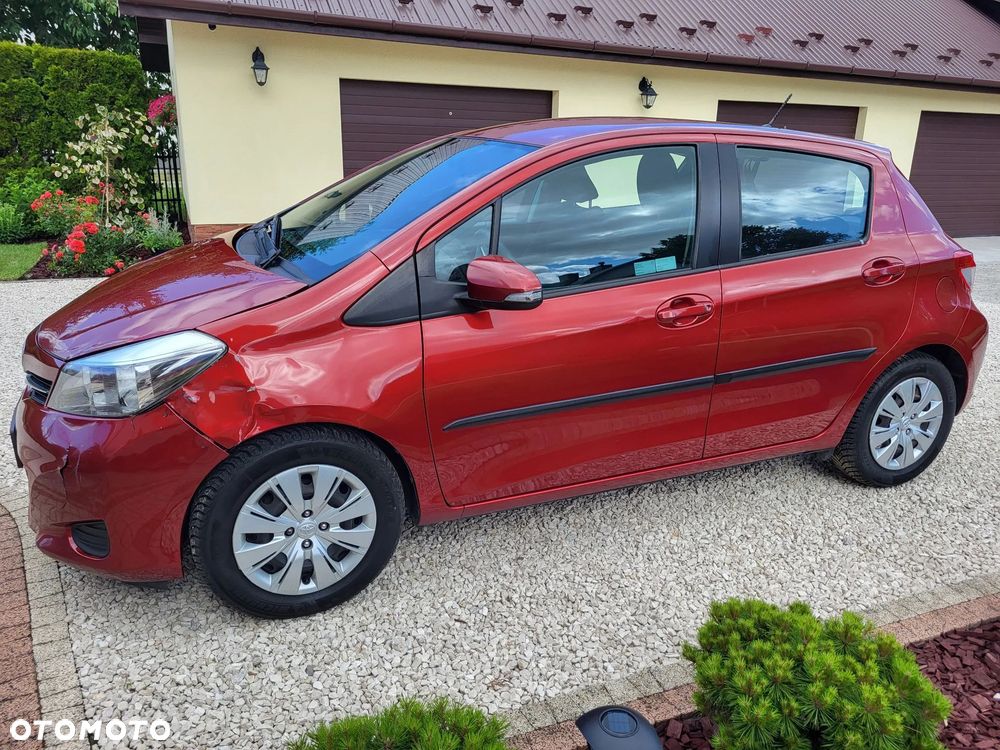 Toyota Yaris 1.33 Premium - 3