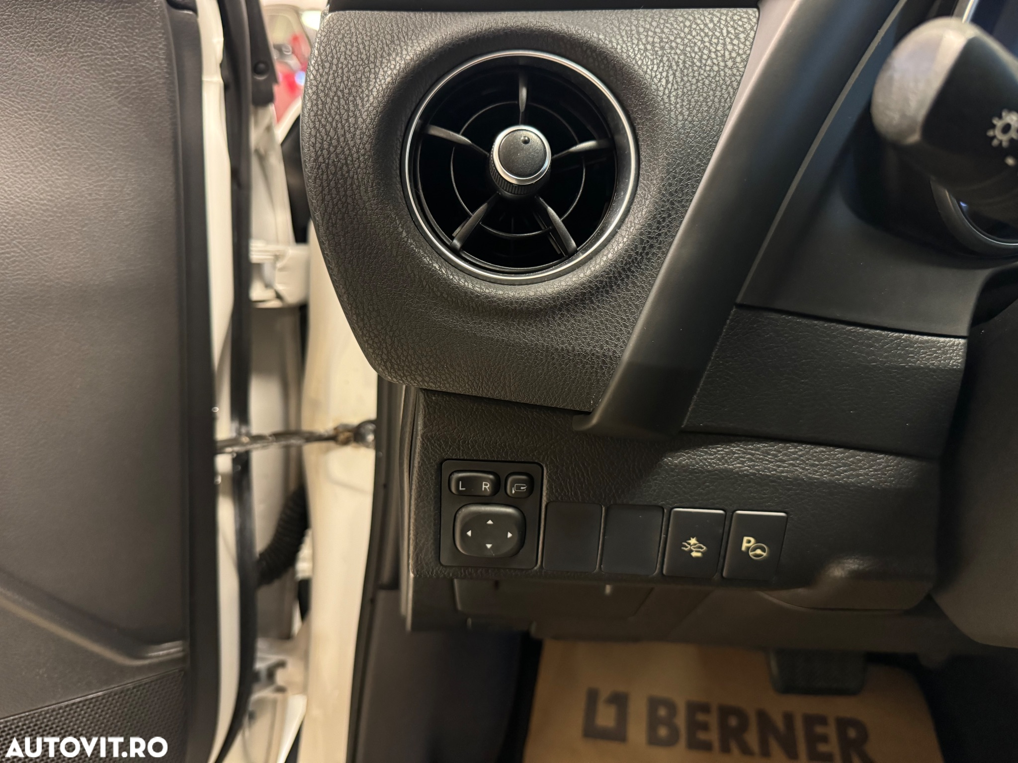 Toyota Auris 1.8 L VVT-i Hybrid Luna - 11