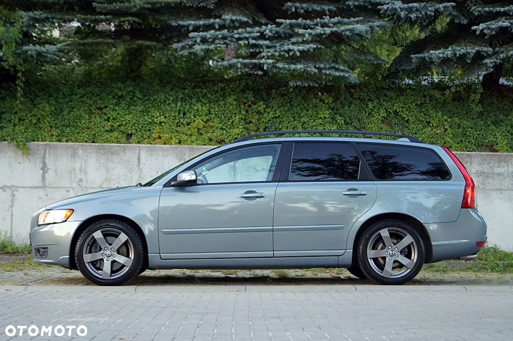 Volvo V50 D5 Momentum - 12