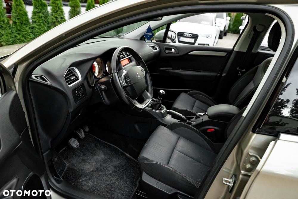 Citroën C4 e-HDi 110 Selection - 18