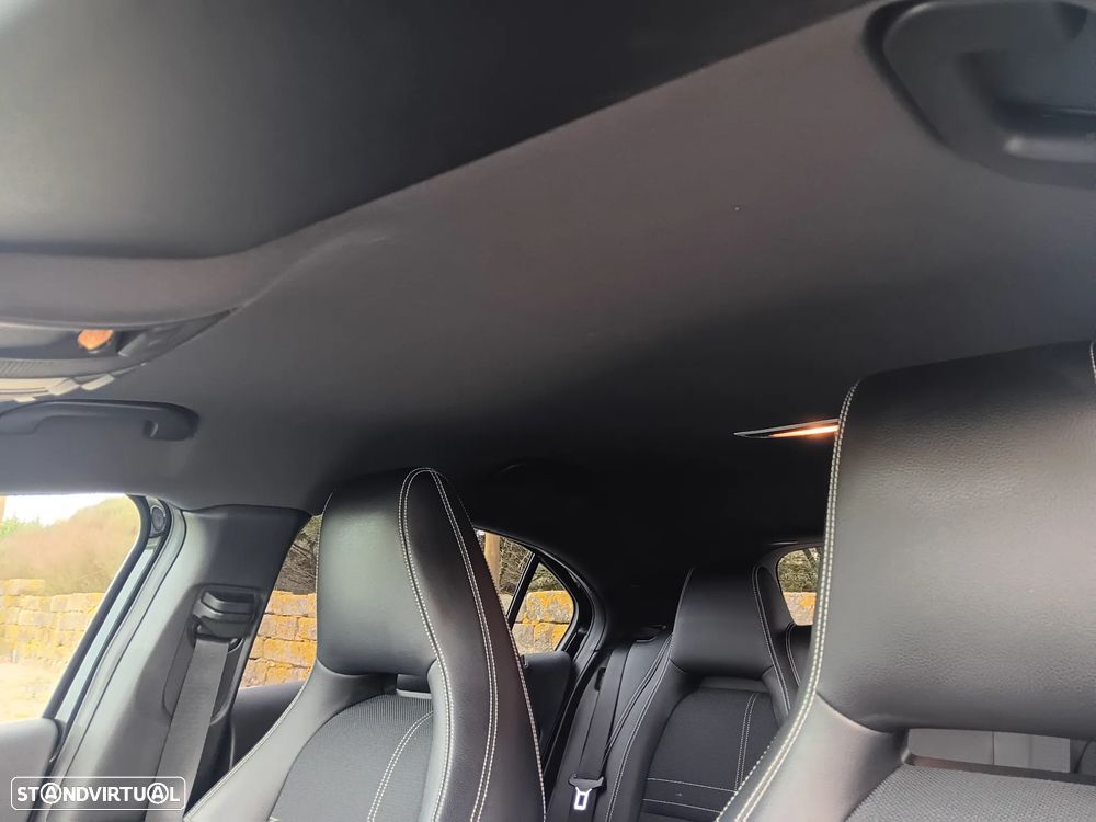 Mercedes-Benz A 180 CDI (BlueEFFICIENCY) Urban - 18