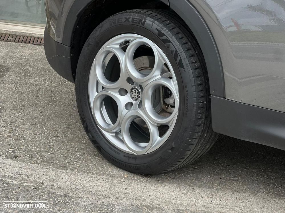 Alfa Romeo Tonale 1.3 Plug-In Hybrid TI e-AWD - 7