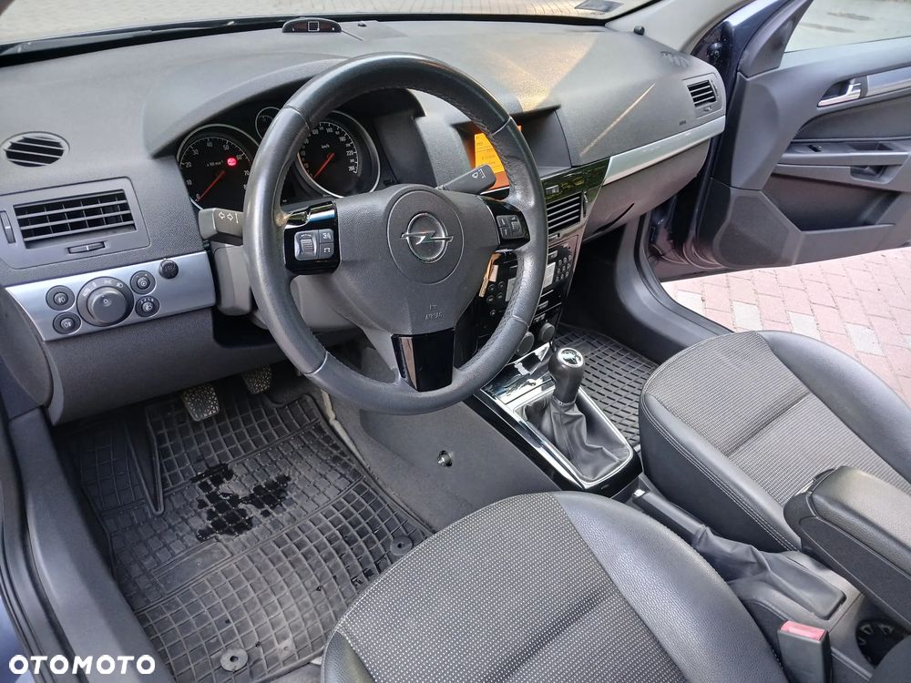 Opel Astra 1.6 Cosmo - 14