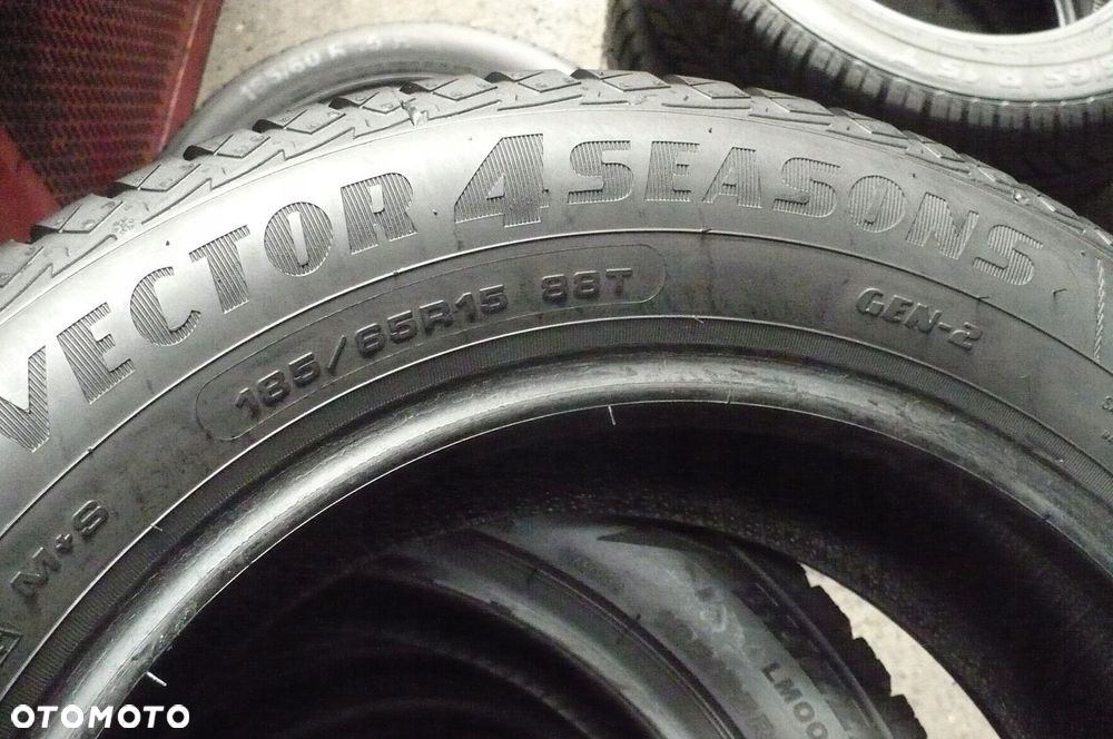 GOODYEAR Vector 4Seasons GEN 2 185/65R15 7,2mm 2022 - 3