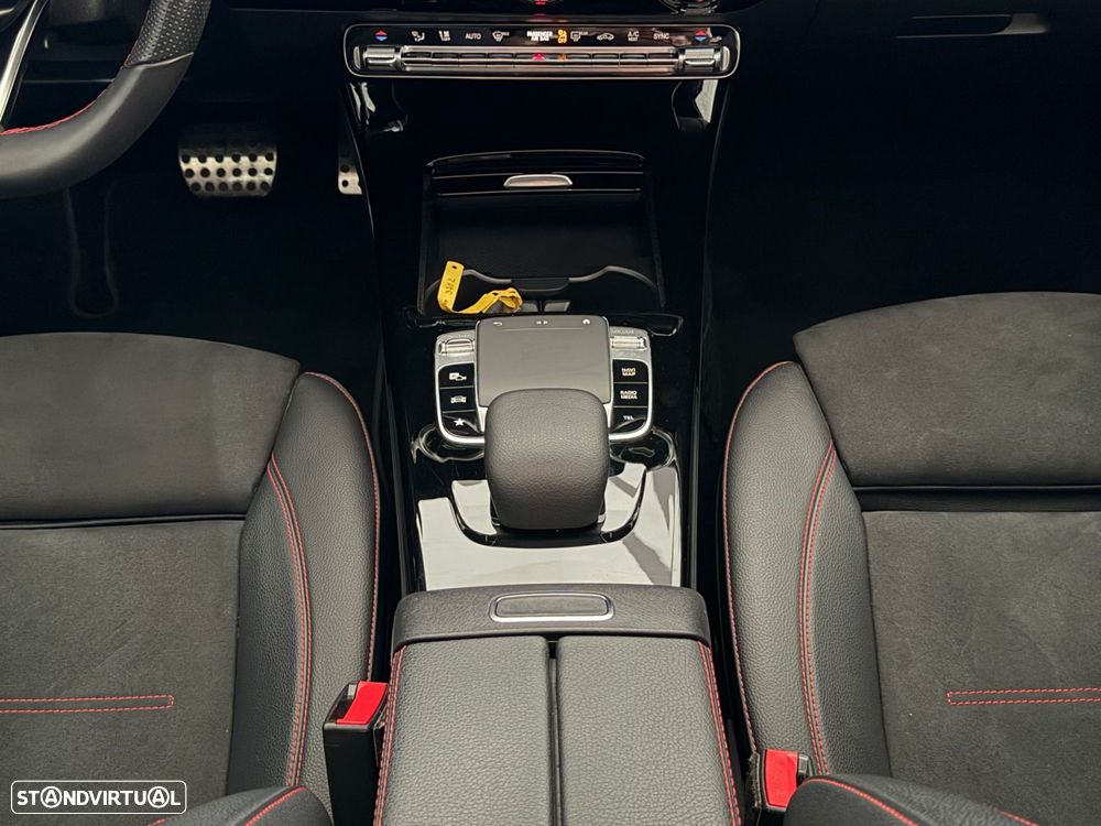 Mercedes-Benz A 180 7G-DCT AMG Line Advanced Plus - 26