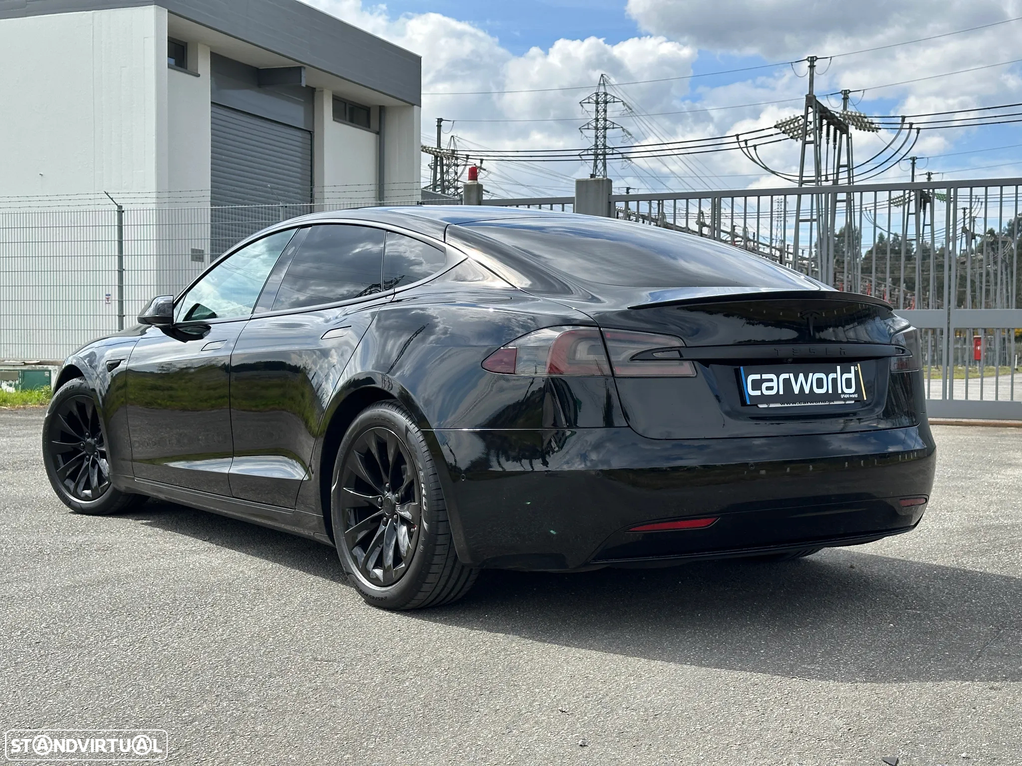 Tesla Model S Standard Range - 5