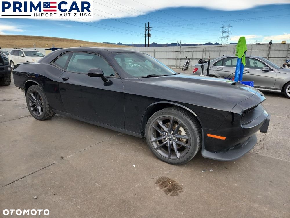 Dodge Challenger - 1