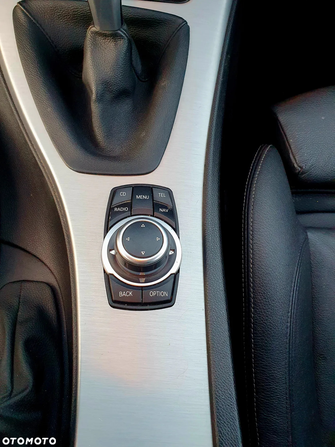 BMW Seria 3 318i - 24