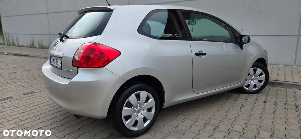 Toyota Auris 1.33 VVT-i Life - 10