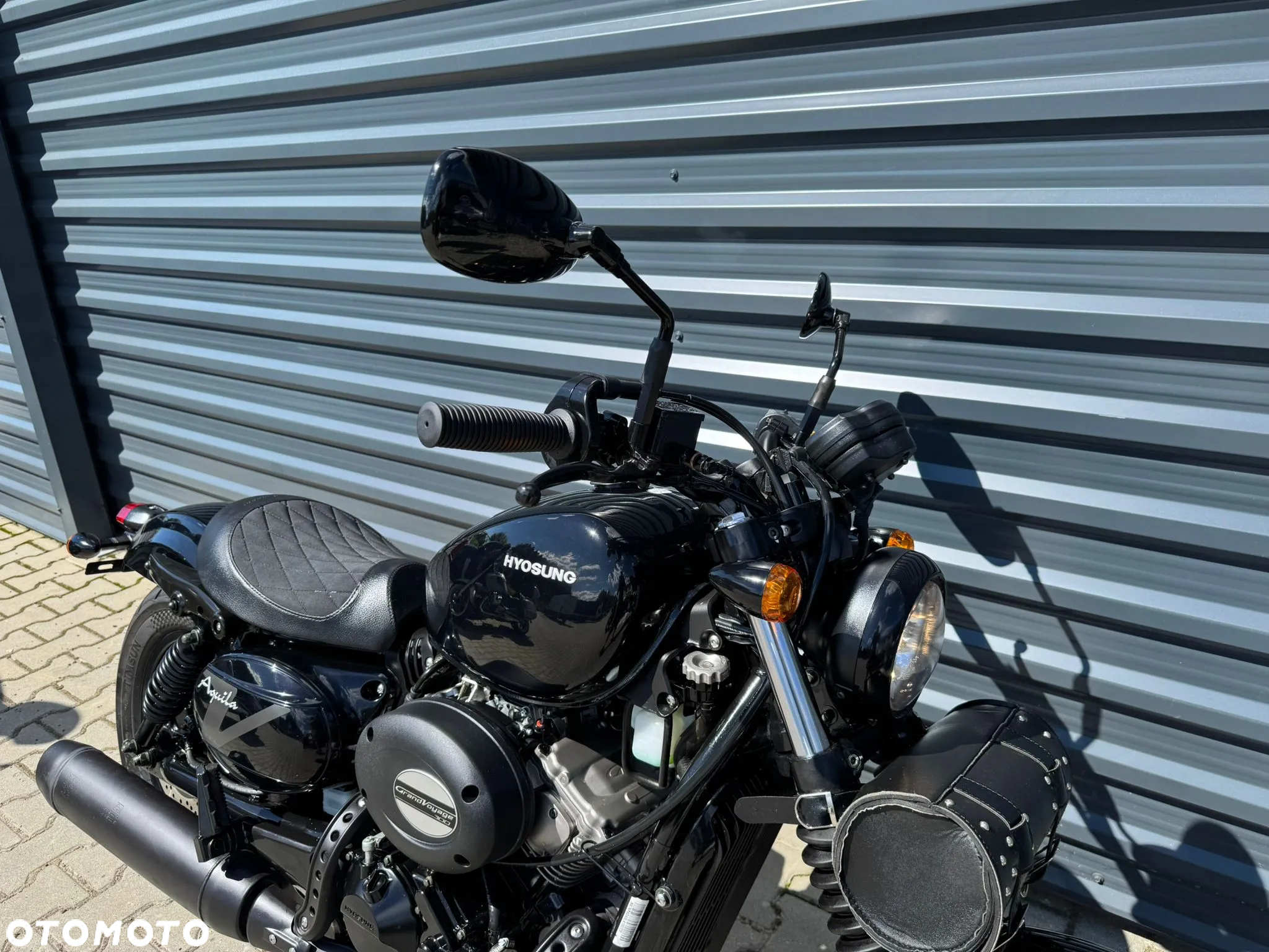 Hyosung GV - 9