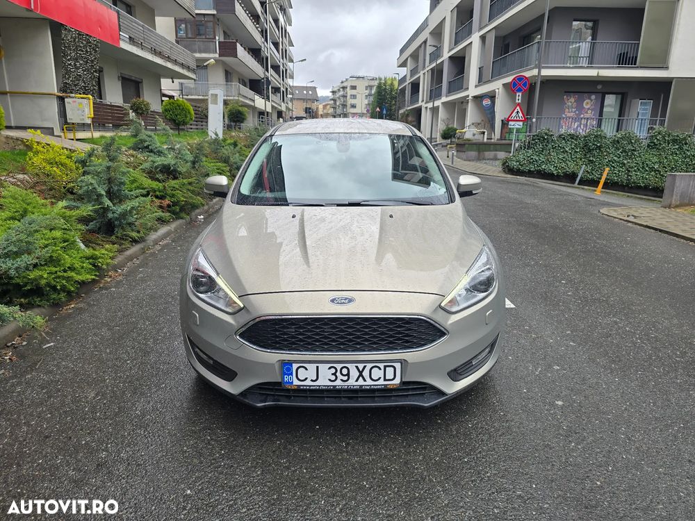 Ford Focus 1.5 TDCi DPF Start-Stopp-System Aut. Business - 2