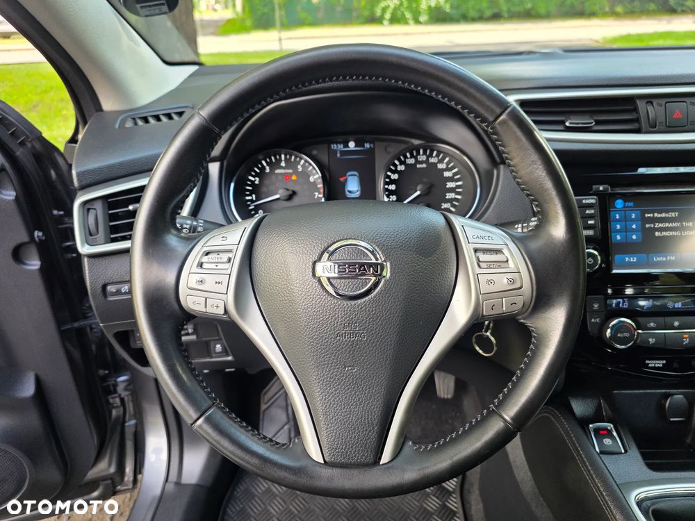 Nissan Qashqai 1.6 DIG-T N-Connecta - 17