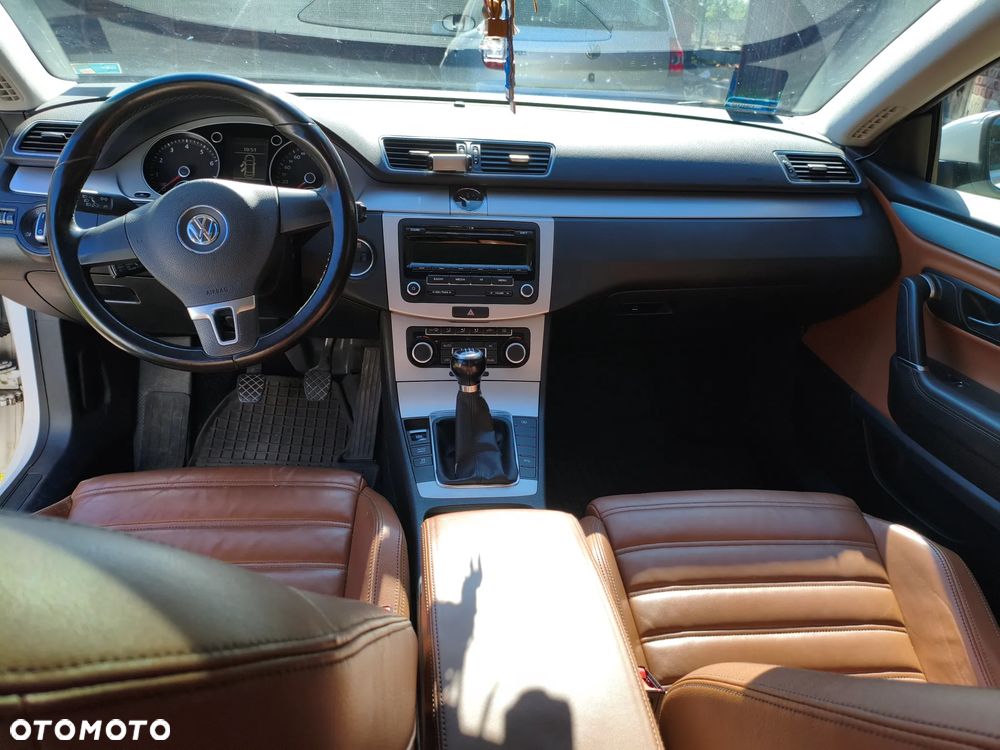 Volkswagen Passat 1.8 TSI Individual - 4