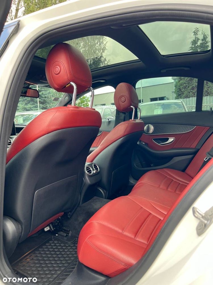 Mercedes-Benz Klasa C AMG 43 4Matic 9G-TRONIC - 15