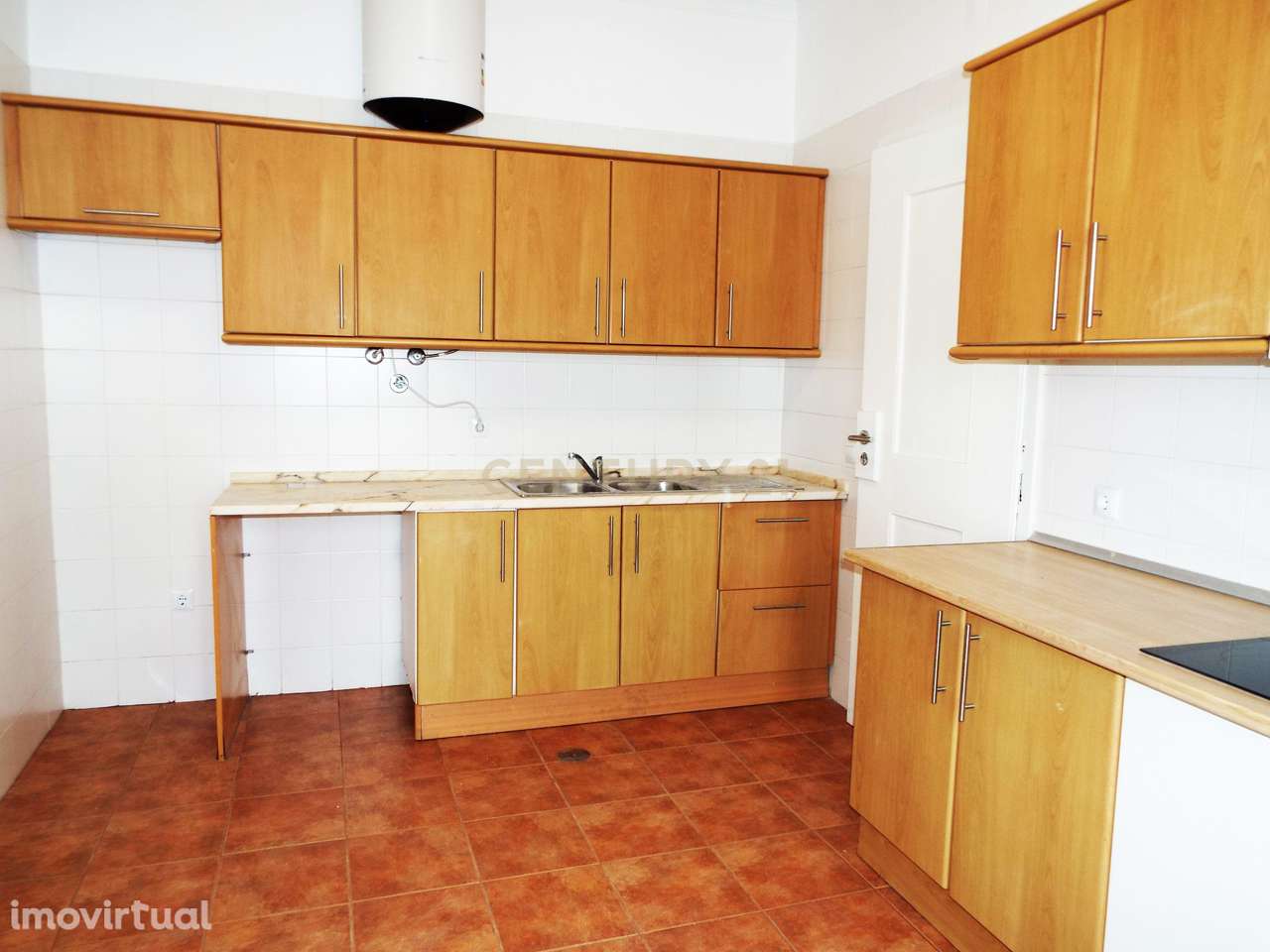 Moradia T4 com 13 Assoalhadas | Lounge de 40 m² | Terraço de 80 m² | T - Grande imagem: 4/13