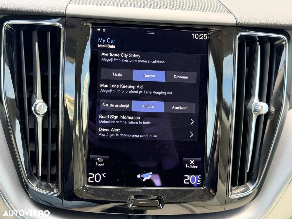 Volvo XC 60 B4 D AWD Geartronic Momentum Pro - 24