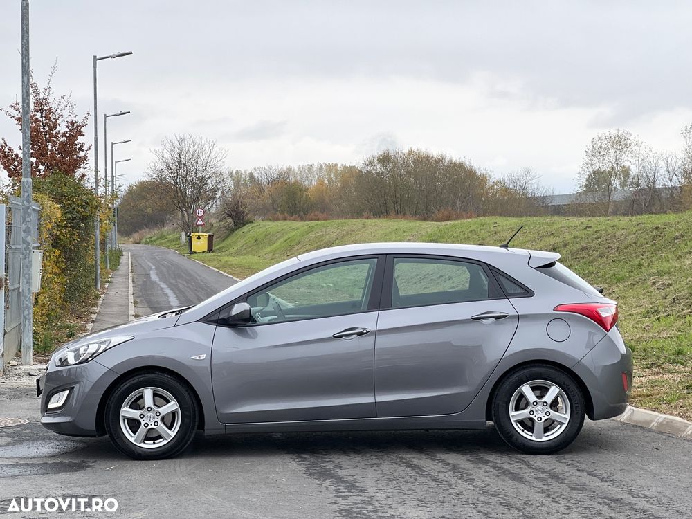 Hyundai i30 1.6 CRDI Comfort - 2