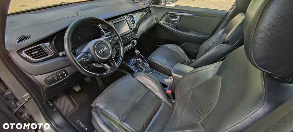 Kia Carens 1.7 CRDi XL 7os - 15