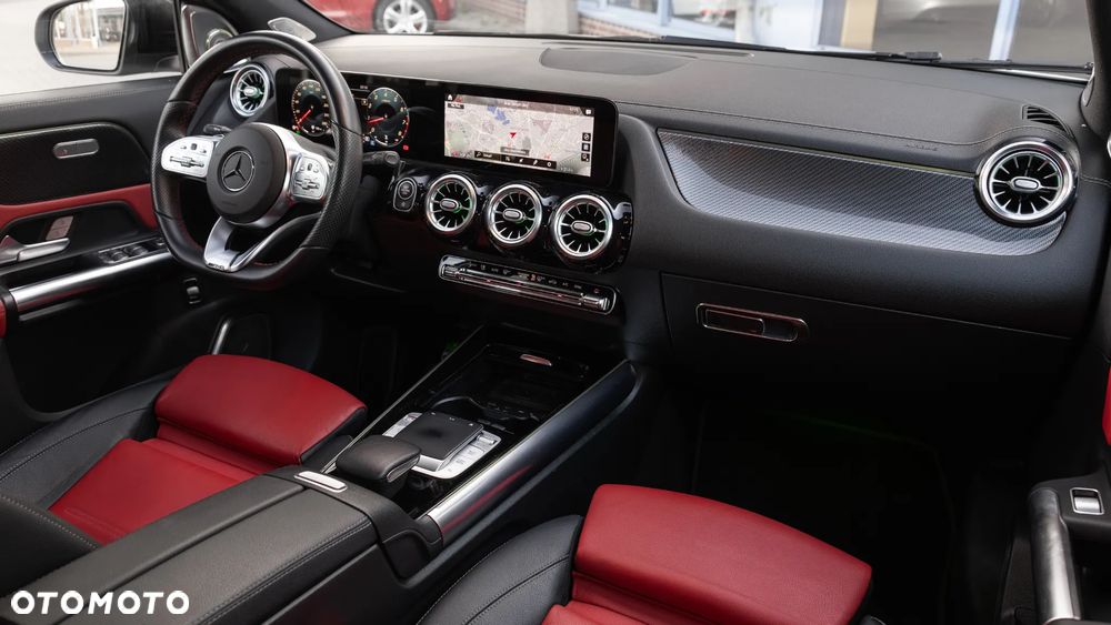 Mercedes-Benz GLA 250 AMG Line - 22