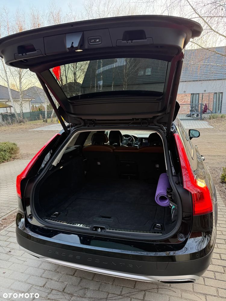 Volvo V90 D5 AWD Geartronic R Design - 17