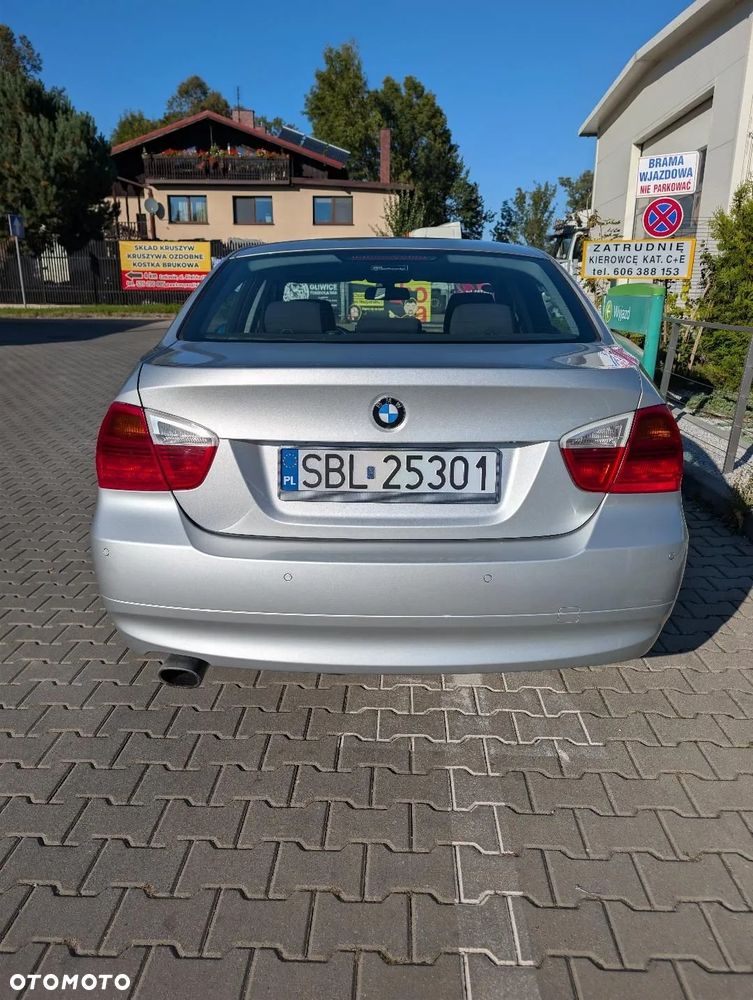 BMW Seria 3 318i - 7