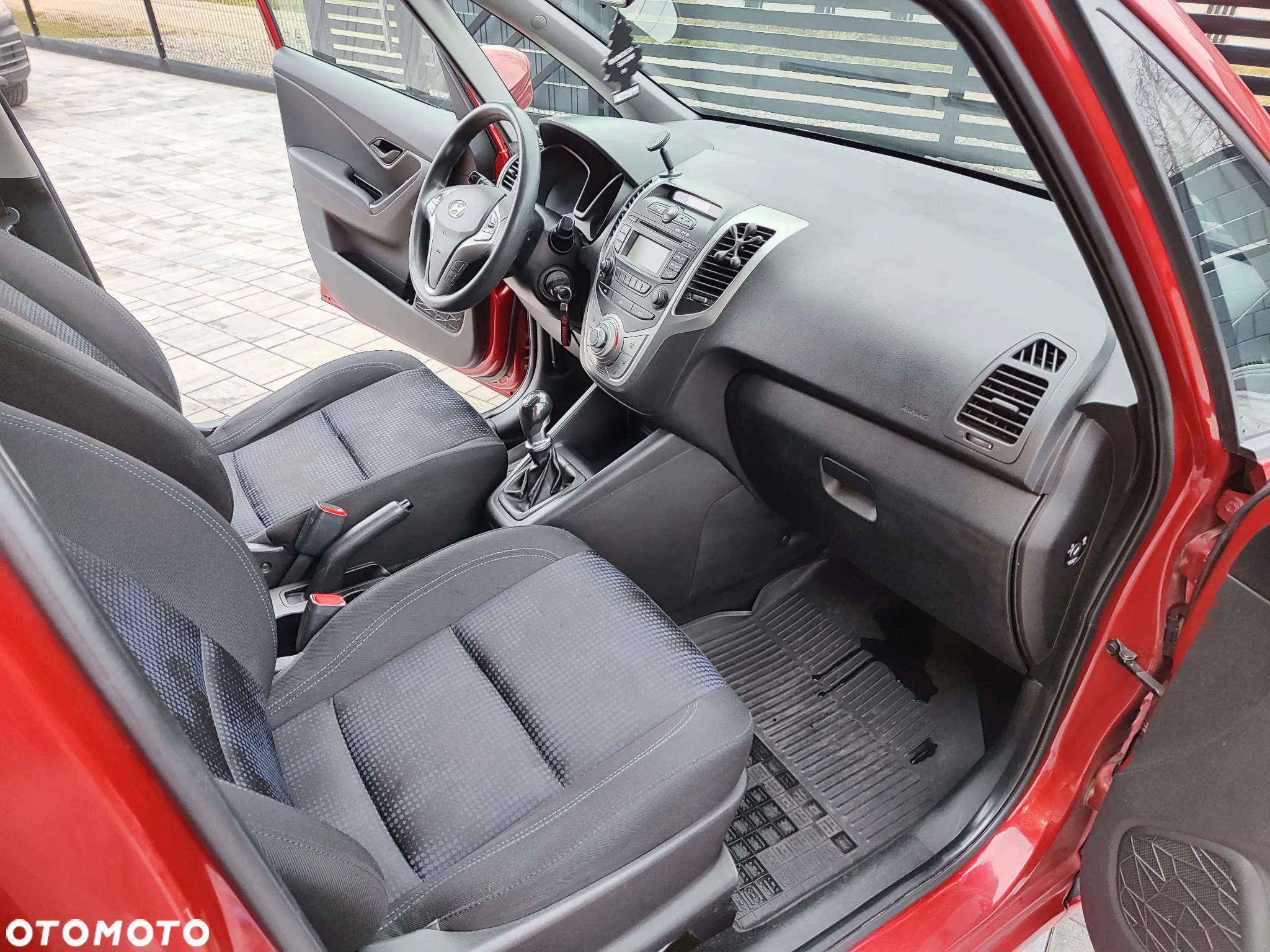 Hyundai ix20 1.4 Comfort - 16