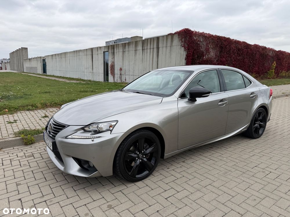 Lexus IS - 7