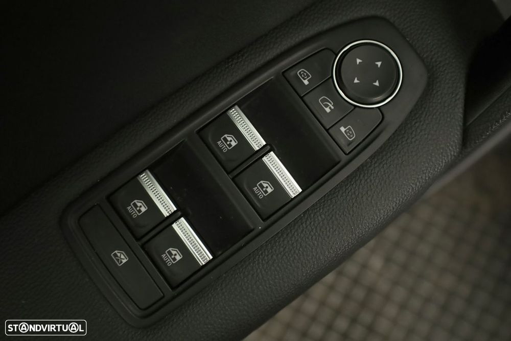 Renault Captur 1.0 TCe Techno Bi-Fuel - 20