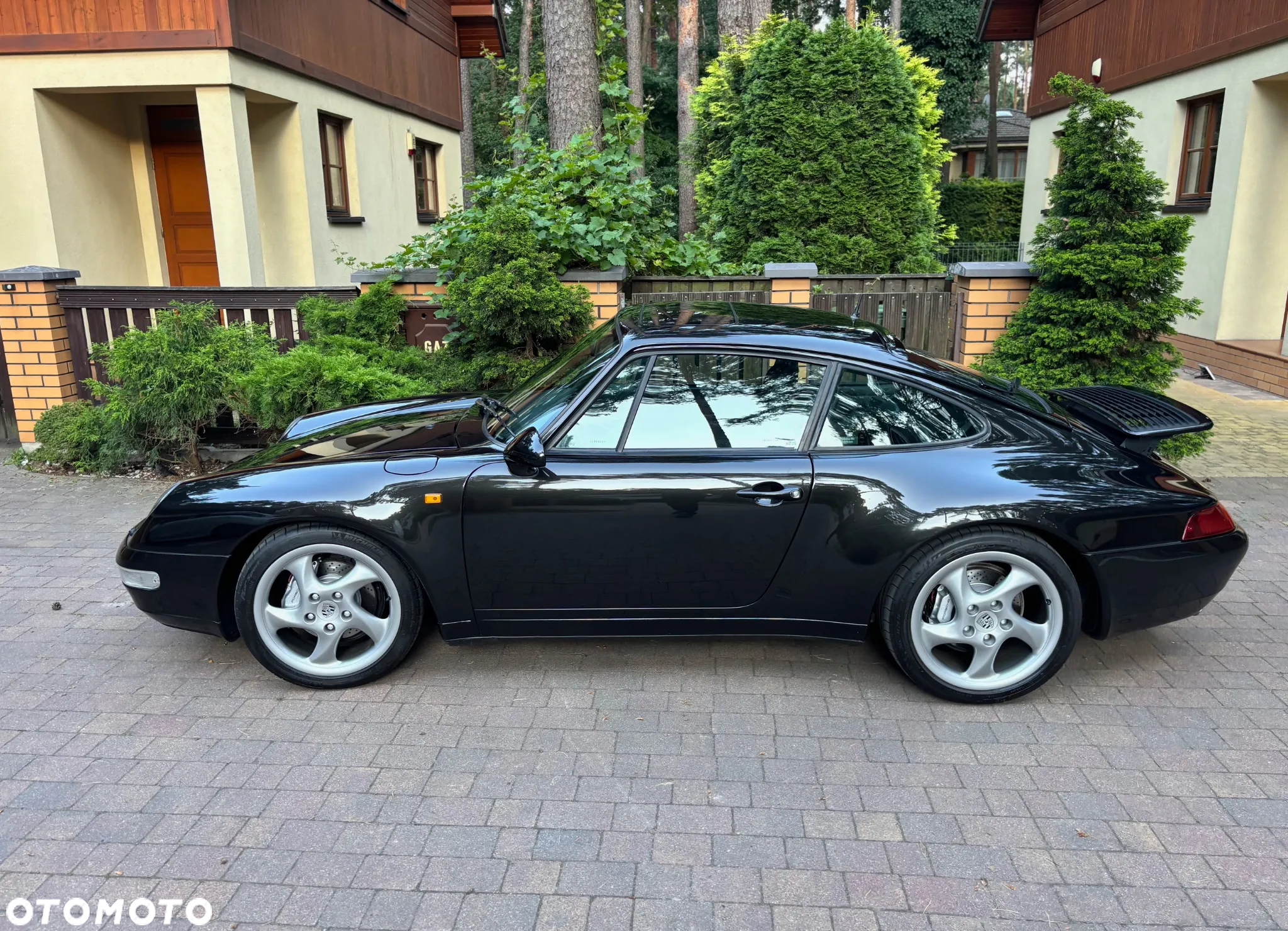 Porsche 911 Carrera 4 - 5
